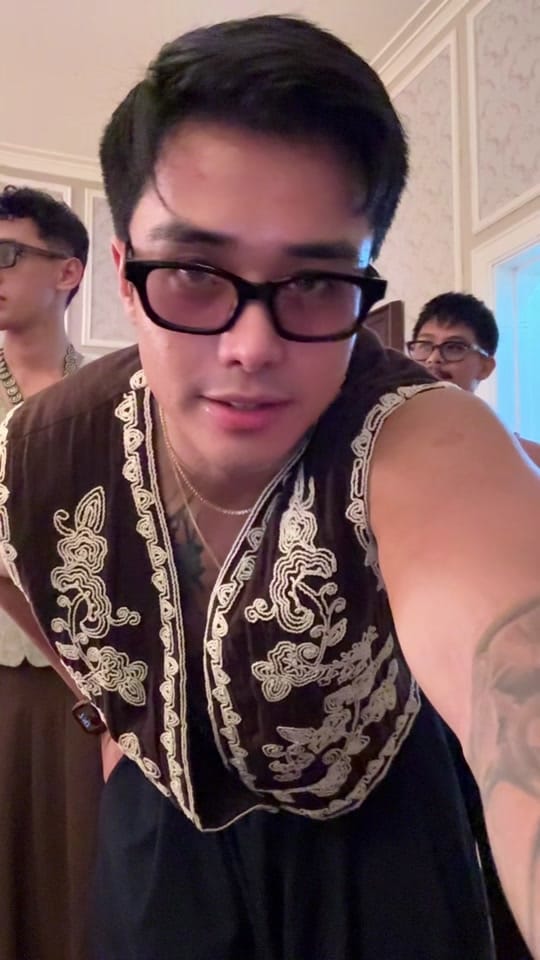 Post 2 by ADRIAN SEVILLA on TikTok (video)