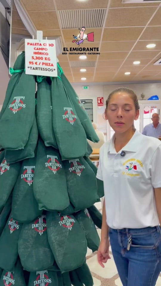 Post 7 by Restaurante El Emigrante on TikTok (video)