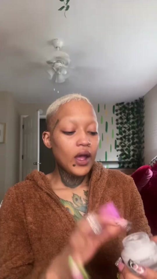 Post 10 by . on TikTok (video)