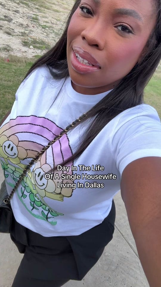 Post 6 by Crystal Chanel on TikTok (video)