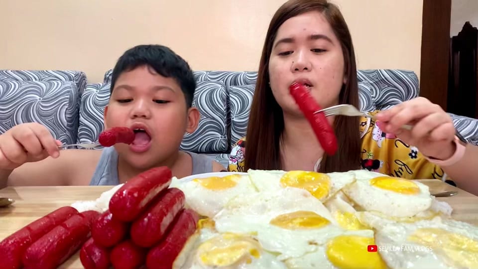 Post 10 by Momsh Joyce on TikTok (video)