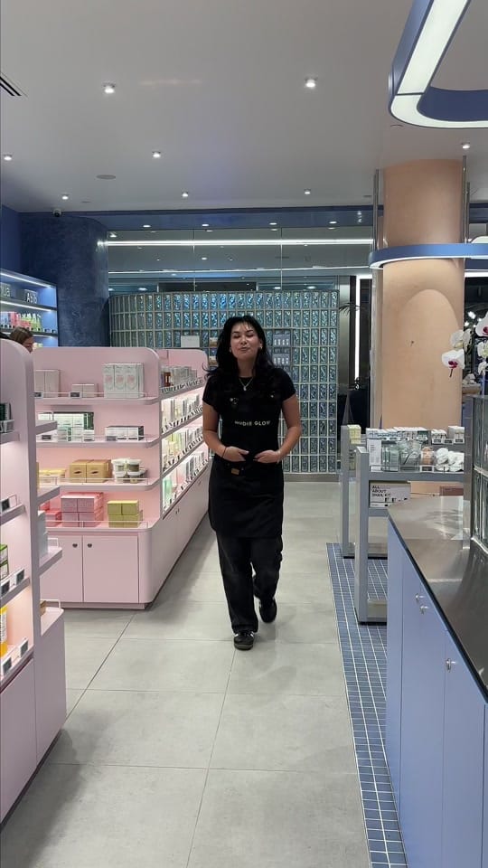Post 8 by nudieglow on TikTok (video)
