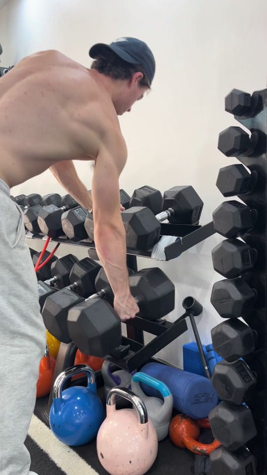Post 3 by sammfitness on TikTok (video)