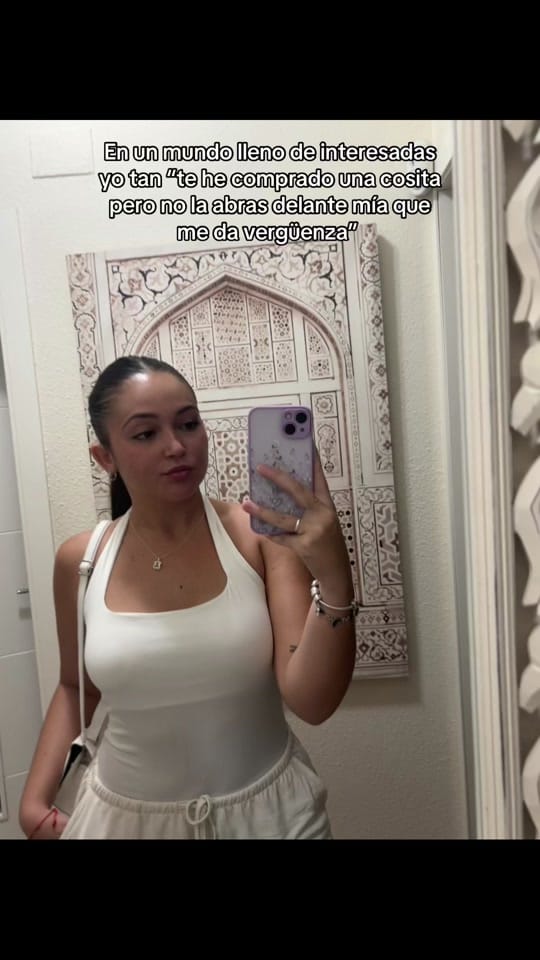 Post 2 by laauuraa_pg on TikTok (video)