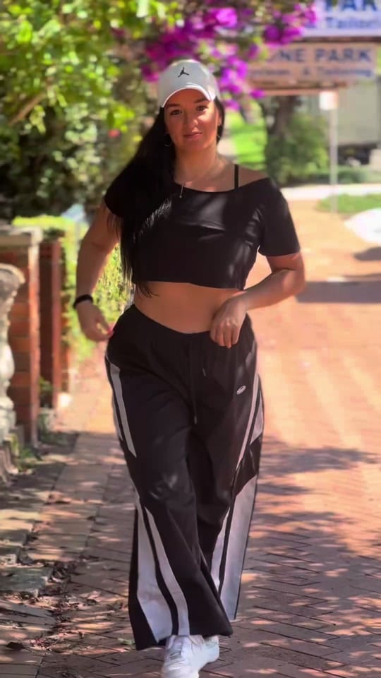 Post 3 by serafichera on TikTok (video)