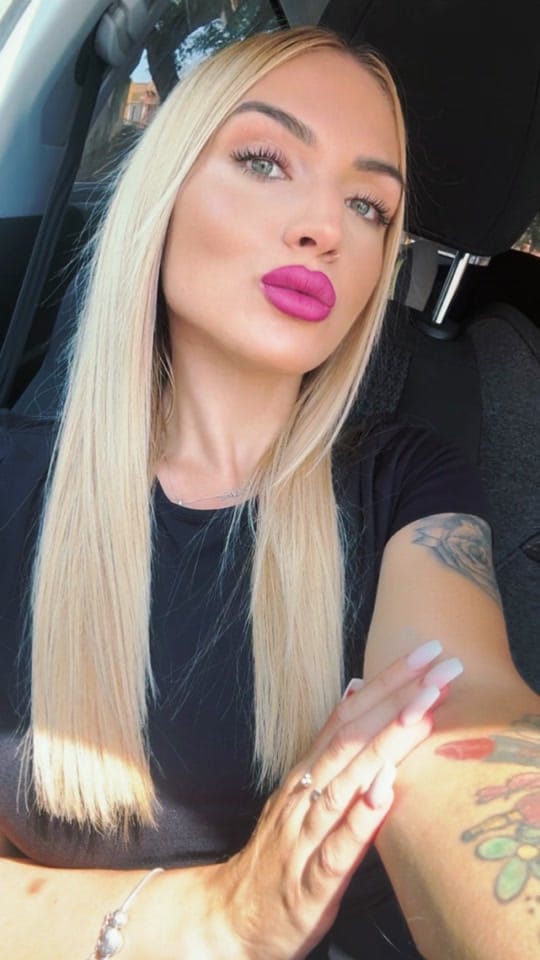 Post 1 by noemi🌸 on TikTok (video)