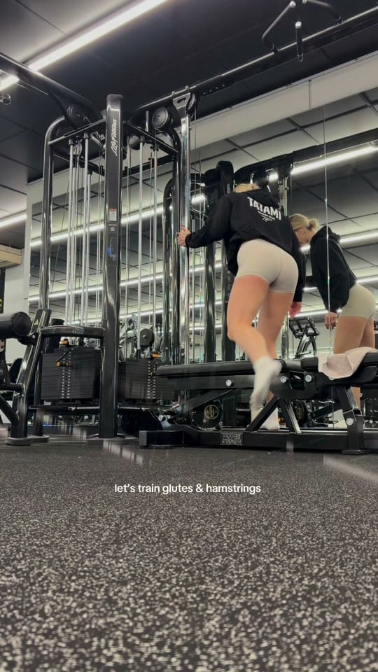 Post 3 by Shi Kremer on TikTok (video)