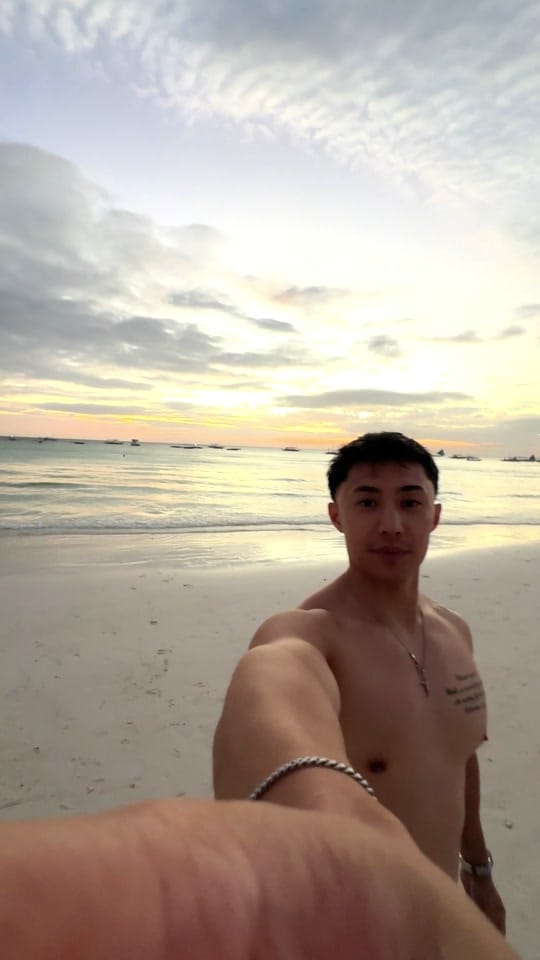 Post 8 by Romel on TikTok (video)