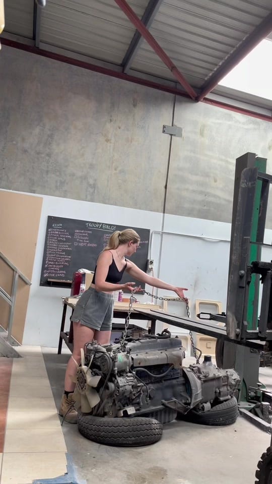 Post 6 by Lauren Ross on TikTok (video)