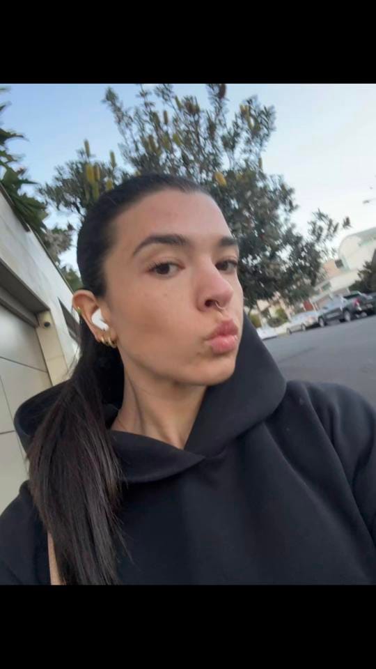 Post 1 by Shains ⚡️ on TikTok (video)