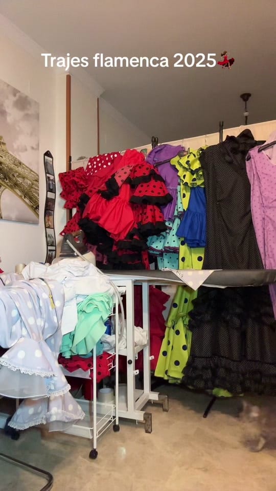 Post 6 by Roo on TikTok (video)