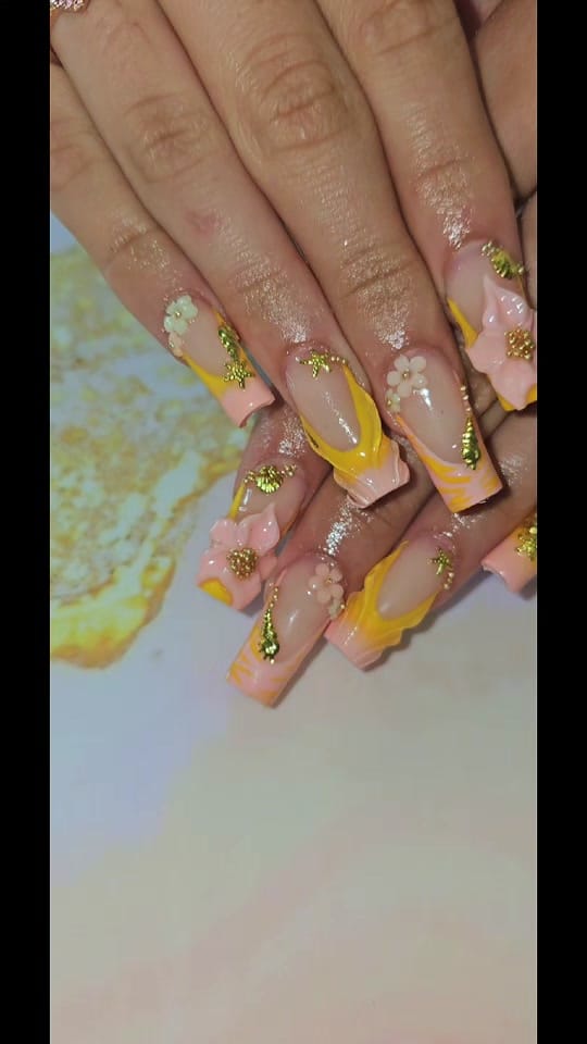 Post 4 by Alba Dominguez on TikTok (video)