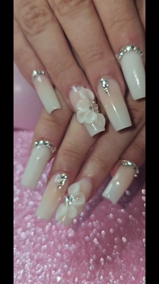 Post 6 by Alba Dominguez on TikTok (video)