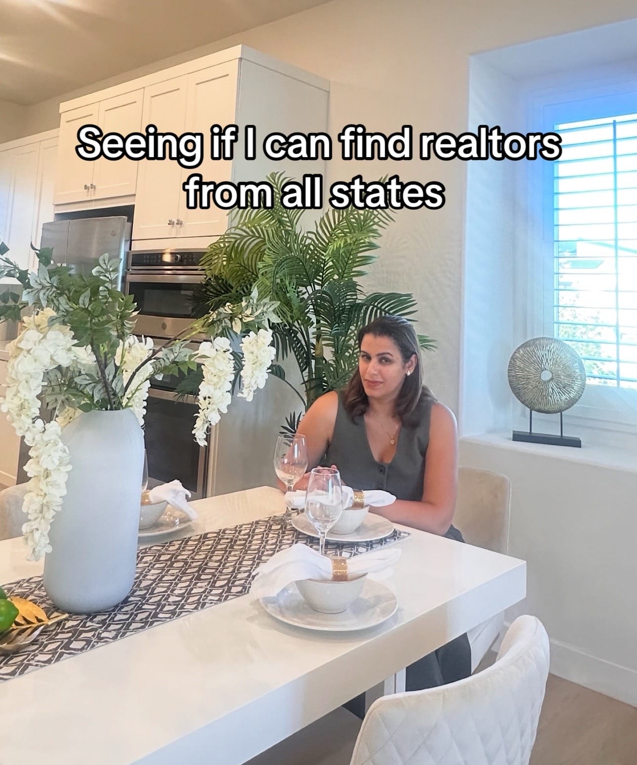 Post 9 by Loubna on TikTok (video)