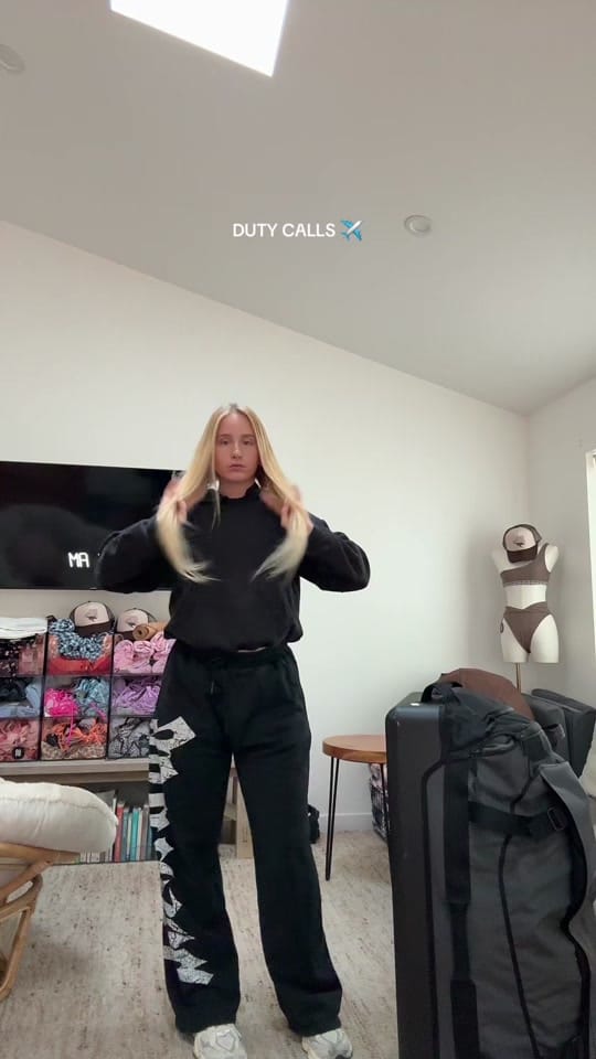 Post 1 by SYD JOHNSEN on TikTok (video)