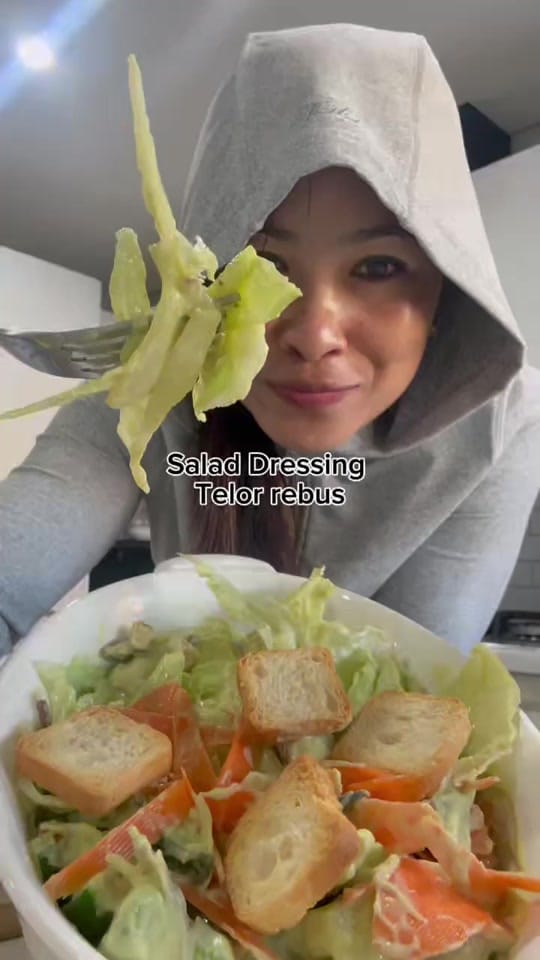 Post 10 by Ketut s on TikTok (video)