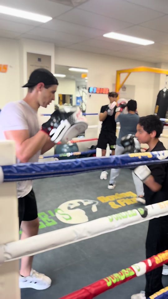 Post 6 by Dundee Kim on TikTok (video)