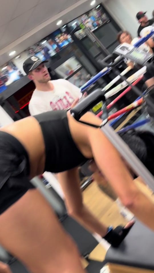 Post 1 by Dundee Kim on TikTok (video)