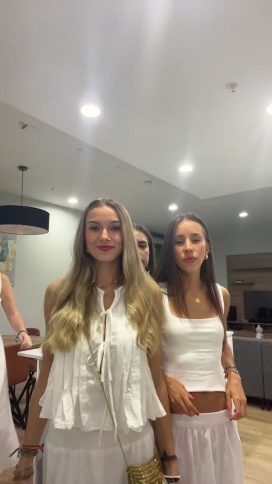 Post 10 by pilarios🦂 on TikTok (video)