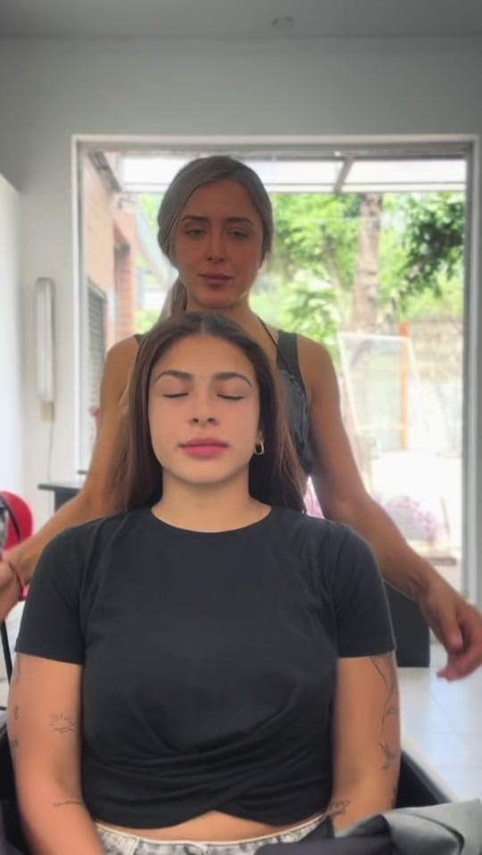 Post 10 by Caro Resk Hair studio on TikTok (video)