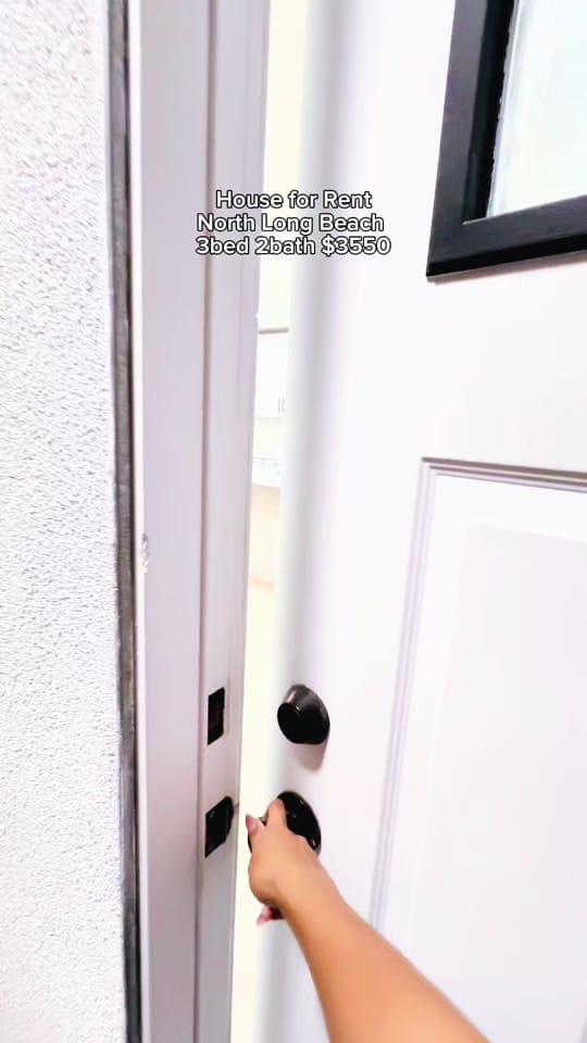 Post 2 by queenmealyann on TikTok (video)