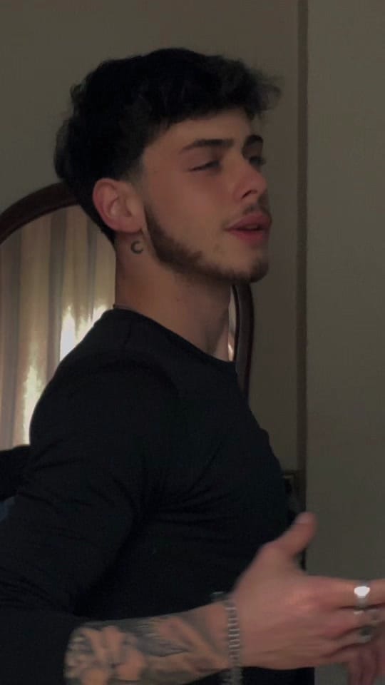 Post 9 by Dani🌙 on TikTok (video)