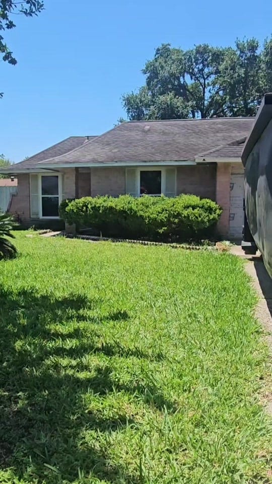 Post 2 by Deni Sells Houston on TikTok (video)
