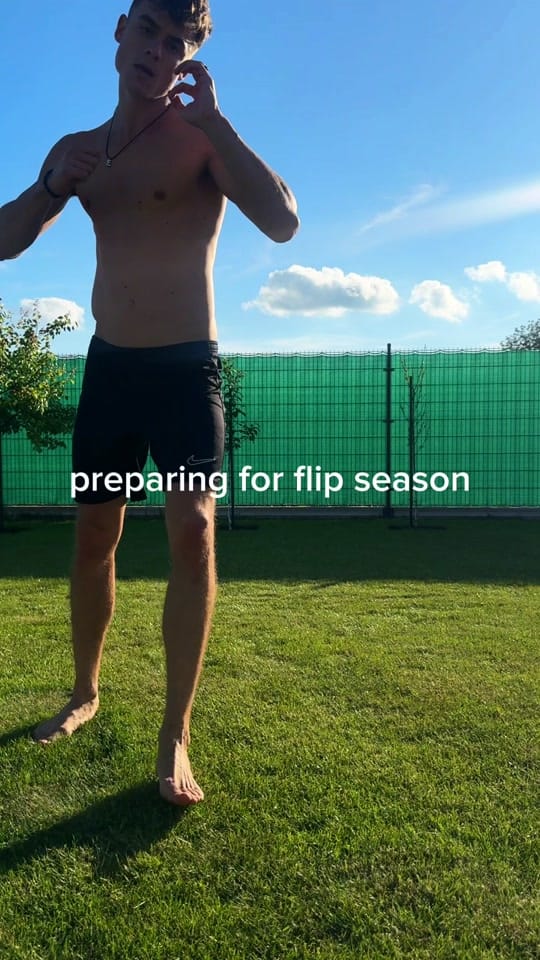 Post 5 by Erik Guniš on TikTok (video)