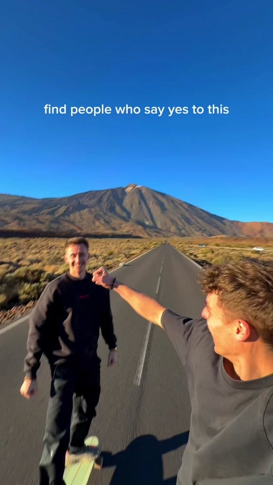 Post 10 by Erik Guniš on TikTok (video)