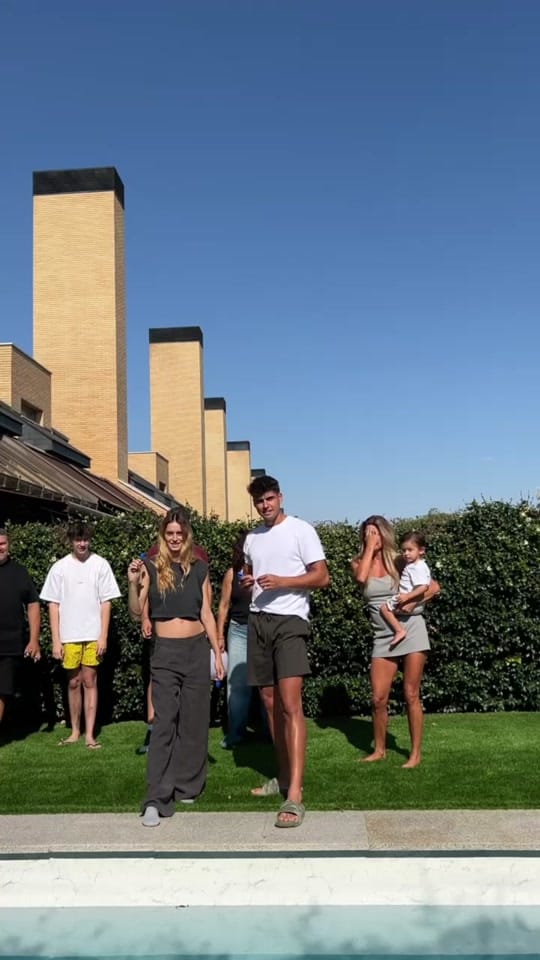 Post 8 by Marina Romero Marques on TikTok (video)