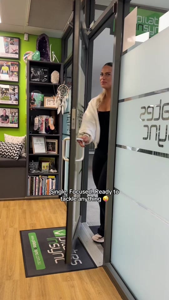 Post 1 by Helen Stamatakos on TikTok (video)