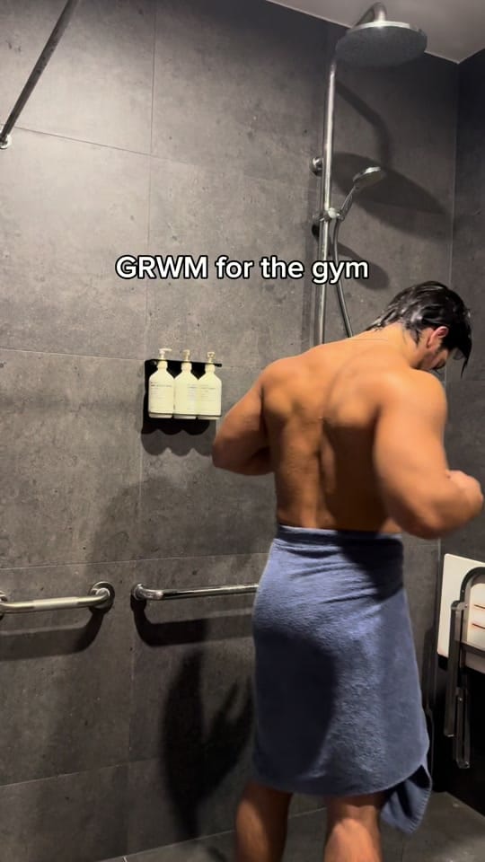 Post 6 by Luke Koumakis on TikTok (video)