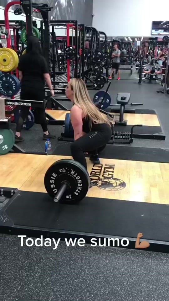 Post 4 by Lisa Gee on TikTok (video)