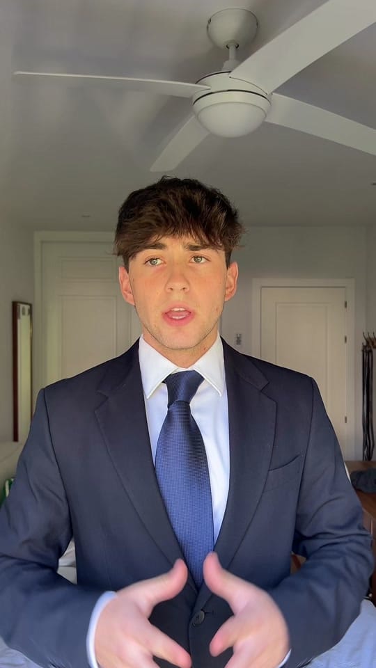 Post 9 by Manu Regato on TikTok (video)
