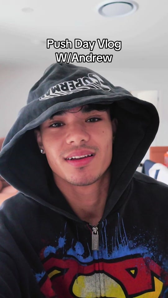 Post 4 by Andrew Tran on TikTok (video)