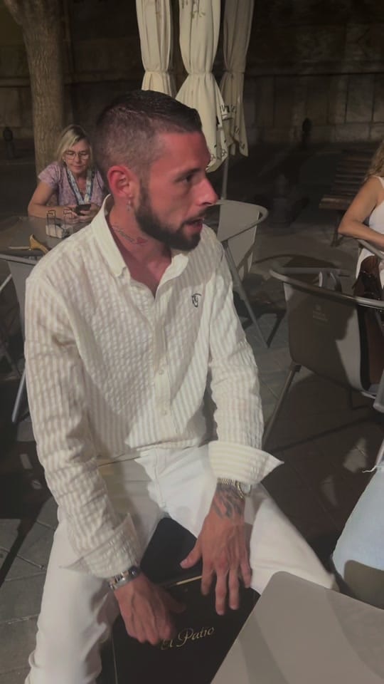 Post 10 by calosperalias on TikTok (video)