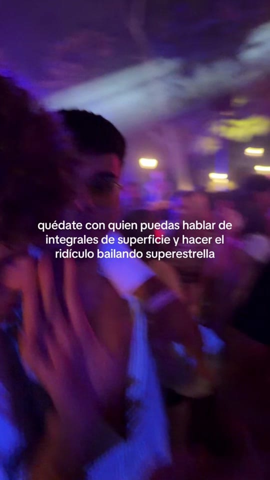 Post 6 by Cristian González on TikTok (video)