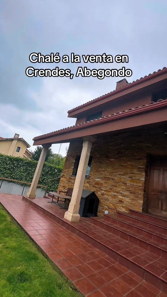 Post 1 by BackHome_SimplyRealEstate on TikTok (video)