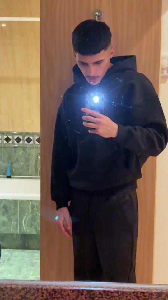 Post 2 by _peedro.00_ on TikTok (video)