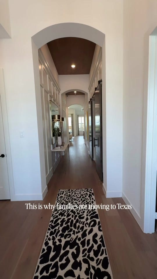 Post 5 by theclaudiasoto on TikTok (video)