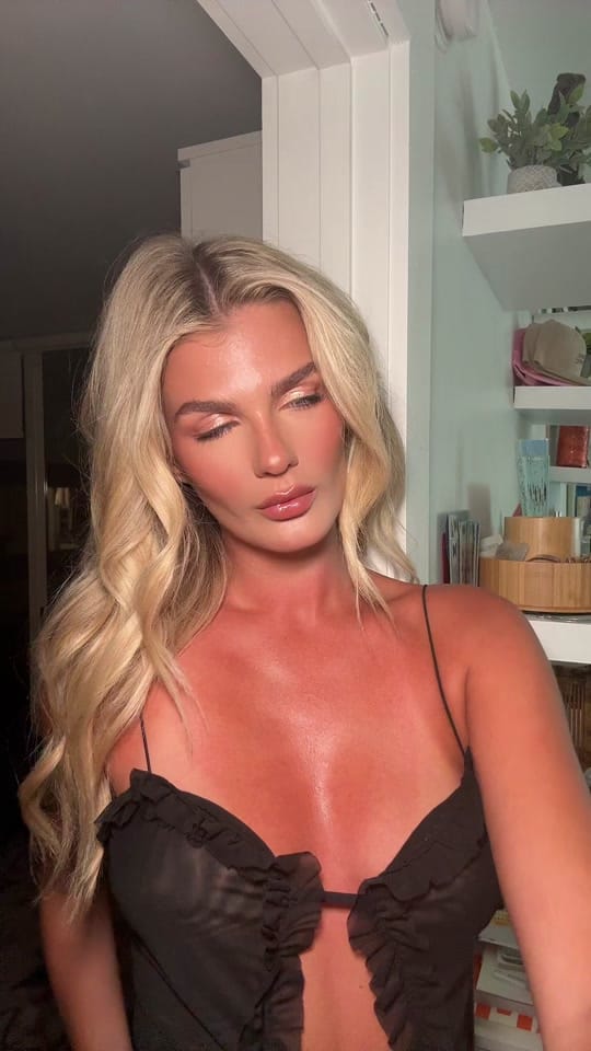 Post 4 by Stephanie on TikTok (video)