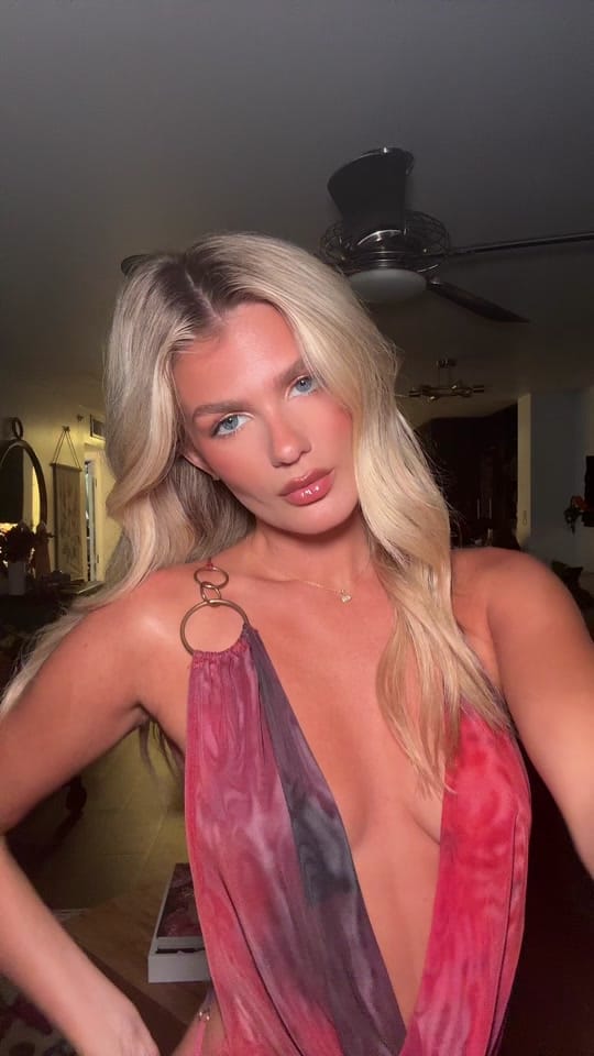 Post 7 by Stephanie on TikTok (video)