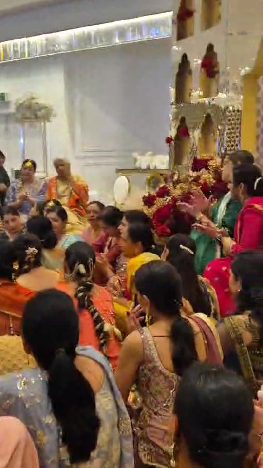 Post 7 by Roop on TikTok (video)