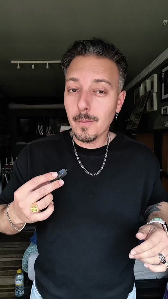 Post 2 by Dr. Carmona, supongo on TikTok (video)