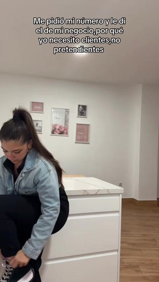Post 9 by Cristi Heredia on TikTok (video)