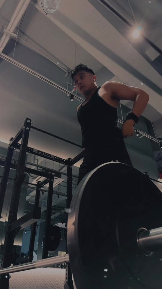 Post 4 by DM SEVILLA on TikTok (video)
