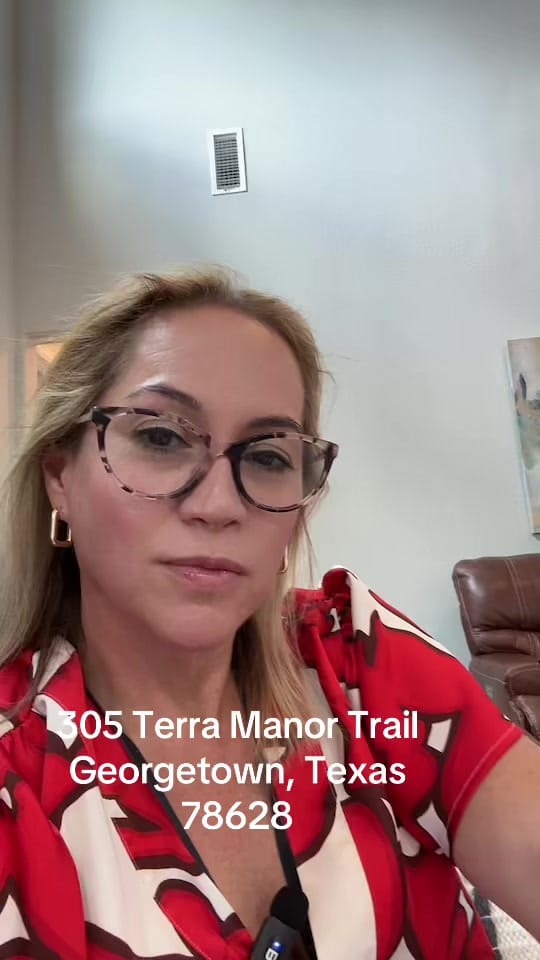 Post 8 by dianasellsaustin on TikTok (video)