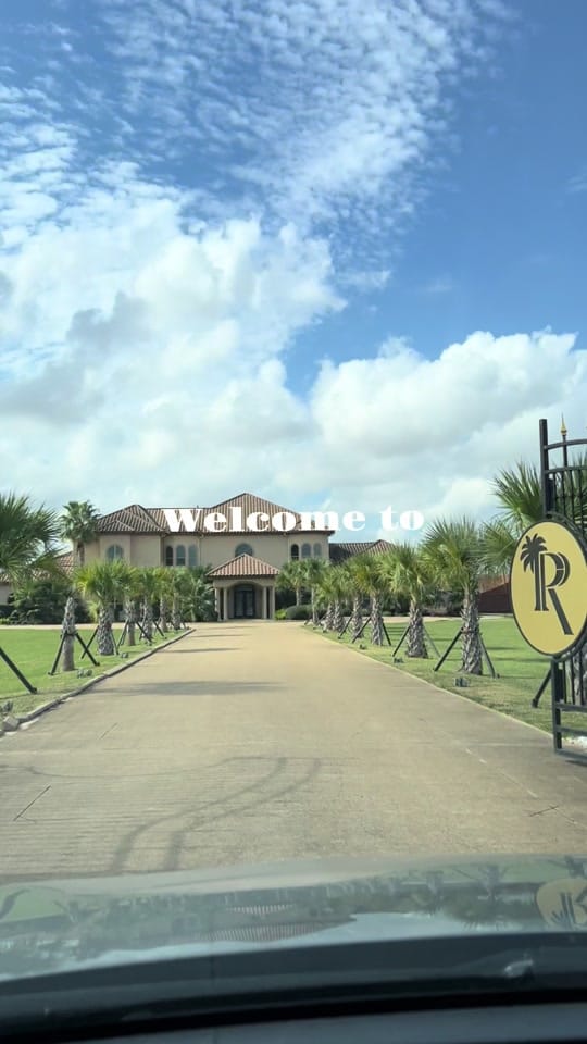 Post 1 by Palm Royal Villa on TikTok (video)