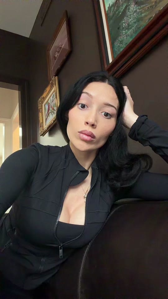 Post 4 by SYDNEY on TikTok (video)