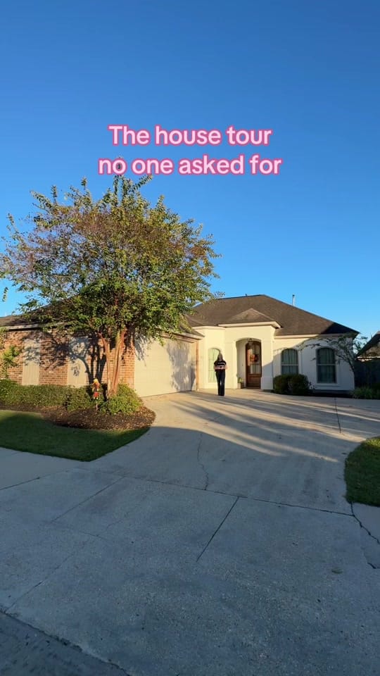 Post 4 by Chelsea Snyder | Realtor on TikTok (video)